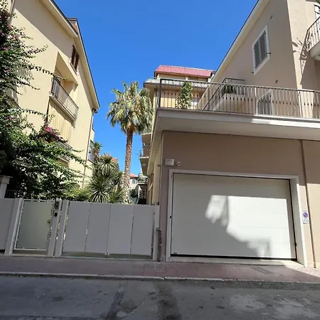 Dom wakacyjny Residenza Lidia E Giulia Grottammare