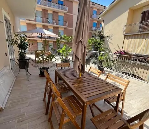 Residenza Lidia E Giulia Grottammare